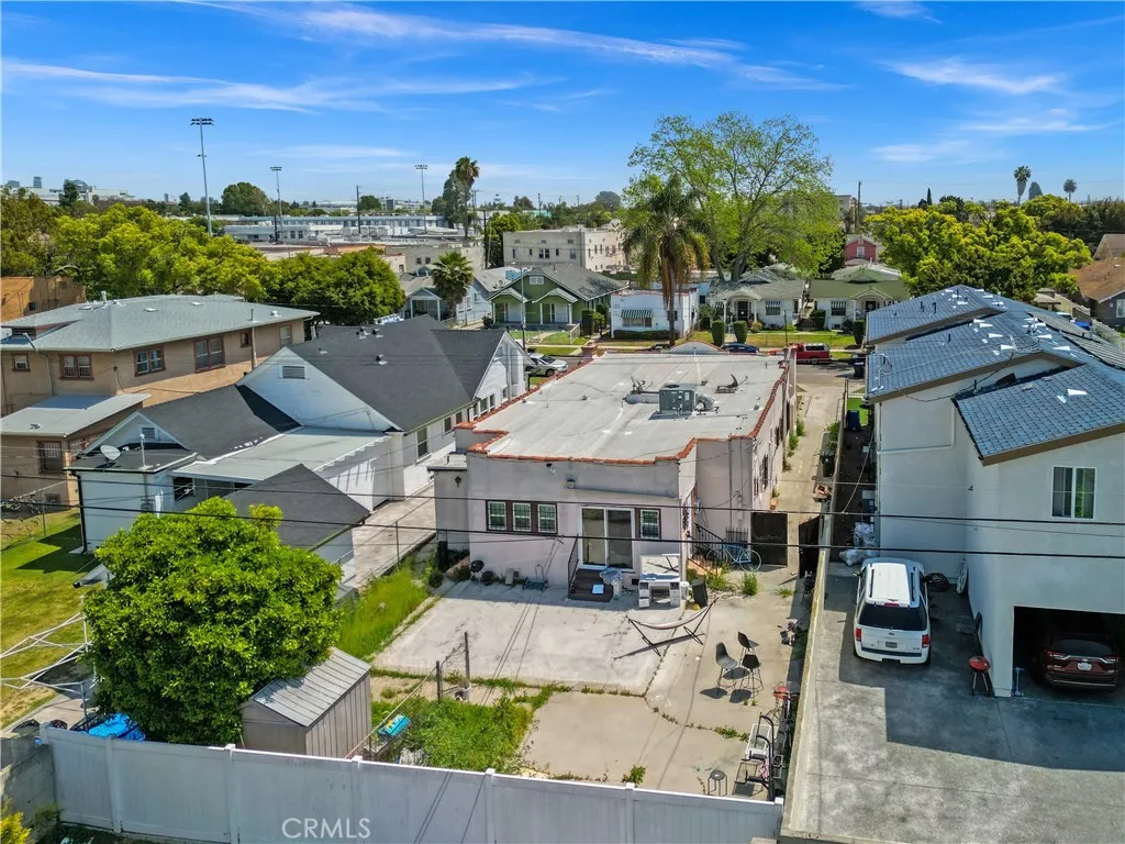 4227 Walton Avenue, Los Angeles, California 90037 home-pic-8